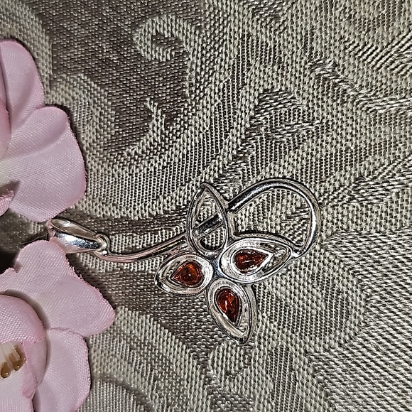 New Sterling Silv3r Baltic Amber Floral Pendant - Picture 6 of 7